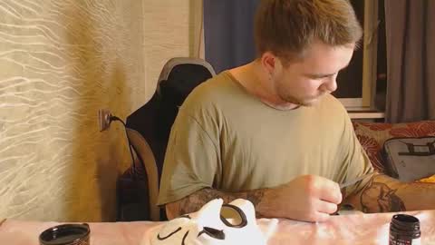 Hugo online show from 10/22/25, 05:13