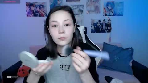 Snapshot of hugomin chatting on 12/23/24, 05:49 HugoMin online show from 12/23/24, 05:49