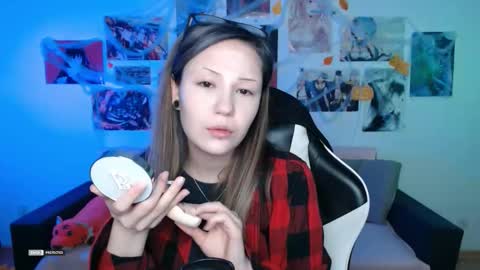 Snapshot of hugomin chatting on 10/21/25, 12:00 HugoMin online show from 10/21/25, 12:00