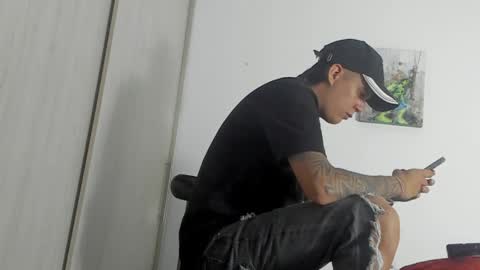 Hugo online show from 12/25/24, 06:31