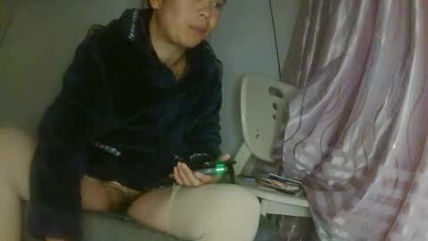 hujiajia520321431 online show from 10/23/25, 12:04