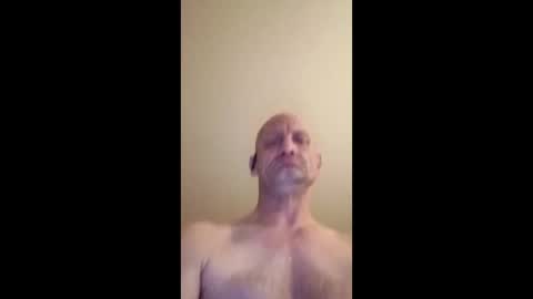 hummelrobert757 online show from 05/13/26, 04:10