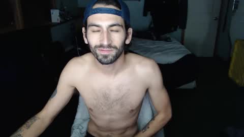 Snapshot of hungbidad666 chatting on 12/02/24, 01:25 FootLover online show from 12/02/24, 01:25