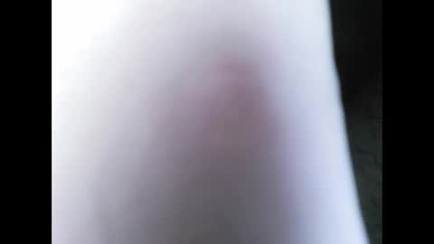 Snapshot of hunggngirthy chatting on 10/27/25, 03:49 HungNGirthy online show from 10/27/25, 03:49