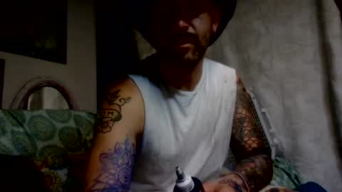 hungherowithoutacape online show from 06/27/26, 07:57