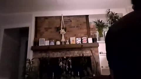 Snapshot of hungitalian40 chatting on 11/20/25, 11:32 hungitalian40 online show from 11/20/25, 11:32