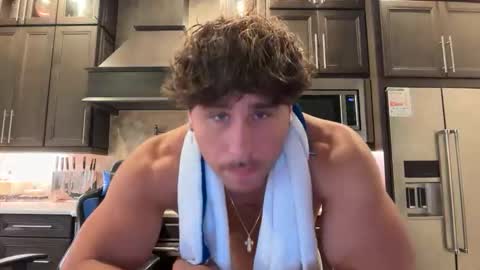 hungkingg22 online show from 05/17/26, 02:46