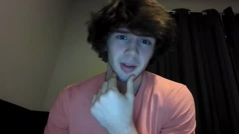 Snapshot of hunglikecrazyy chatting on 12/18/25, 05:46 Tyler online show from 12/18/25, 05:46