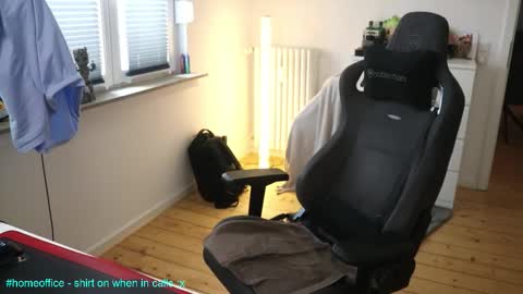 Snapshot of hungry_26 chatting on 10/07/25, 10:23 hungry_26 online show from 10/07/25, 10:23