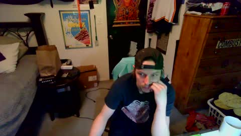 Snapshot of hungtxcock92 chatting on 02/23/25, 04:13 hungtxcock92 online show from 02/23/25, 04:13