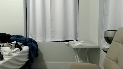 hungxpert online show from 02/20/25, 06:39