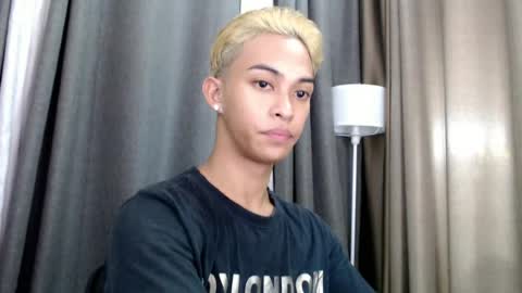 Snapshot of hunk_edward chatting on 06/18/26, 11:25 hunk_edward online show from 06/18/26, 11:25