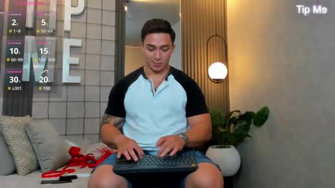 hunk_ryan online show from 02/16/25, 06:32