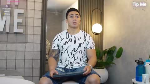 hunk_ryan online show from 02/26/25, 12:14