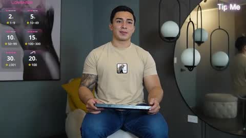 hunk_ryan online show from 03/02/25, 06:51