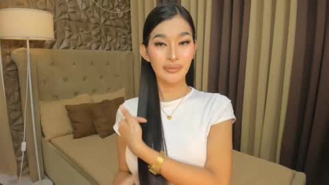 hunkhomerontop online show from 12/03/25, 09:29