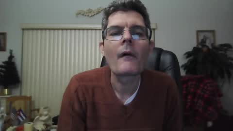 hunkmasclefad458 online show from 12/17/24, 04:45