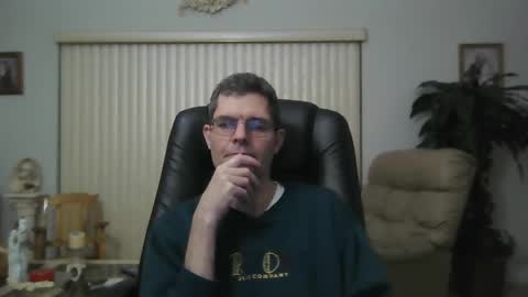 hunkmasclefad458 online show from 01/18/25, 05:20