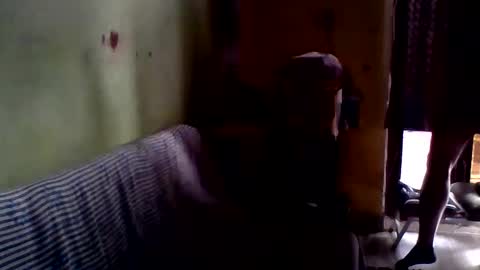 hunkster102 online show from 02/15/25, 05:41