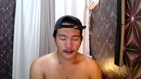 hunkylloyd online show from 02/08/25, 05:18