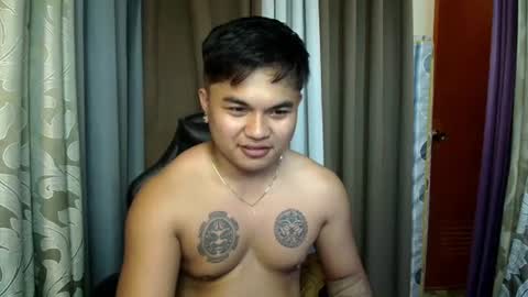 hunkyzeus online show from 07/12/26, 06:26