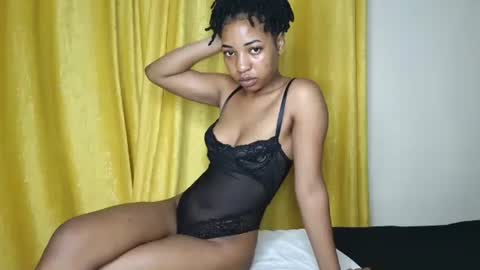 hunsweetpie online show from 11/25/25, 01:49