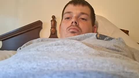 huntdog1221 online show from 06/12/26, 05:56