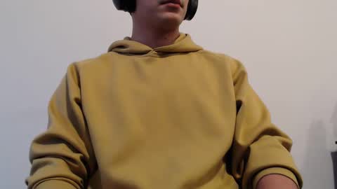 hunter_0026 online show from 02/11/25, 10:07