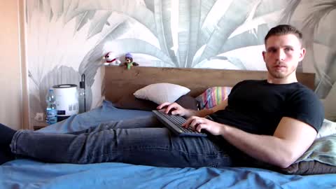 Hunter Bridges online show from 03/05/25, 08:32