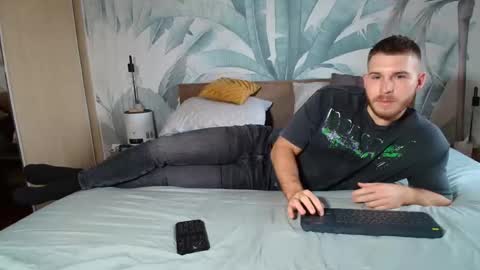 Hunter Bridges online show from 11/26/25, 08:59