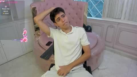Lucas online show from 06/01/26, 09:16