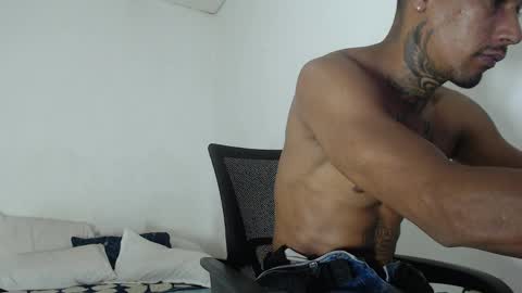 hunting_blondes online show from 04/01/26, 03:53