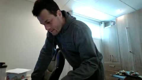 hurley7890 online show from 02/11/26, 05:40