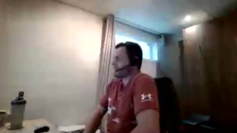 Snapshot of hurley7890 chatting on 06/15/26, 01:46 hurley7890 online show from 06/15/26, 01:46