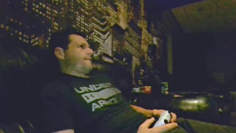 Snapshot of hurley7890 chatting on 06/16/26, 01:52 hurley7890 online show from 06/16/26, 01:52