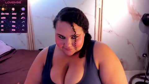 Snapshot of hurren_matt1 chatting on 03/01/25, 02:44 Hurren online show from 03/01/25, 02:44