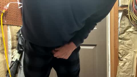 huskey300 online show from 02/16/25, 02:21