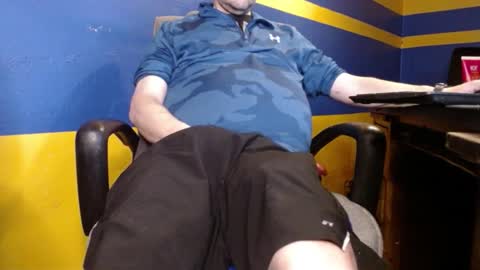 Snapshot of huskyguy chatting on 01/20/25, 04:54 Huskyguy online show from 01/20/25, 04:54