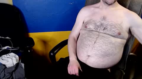 Snapshot of huskyguy chatting on 03/06/25, 04:52 Huskyguy online show from 03/06/25, 04:52