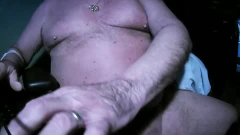 Snapshot of hwait121 chatting on 01/11/25, 06:35 hwait121 online show from 01/11/25, 06:35