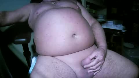 Snapshot of hwait121 chatting on 10/27/25, 05:33 hwait121 online show from 10/27/25, 05:33