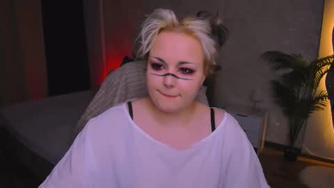 Hwasa online show from 03/01/26, 08:22