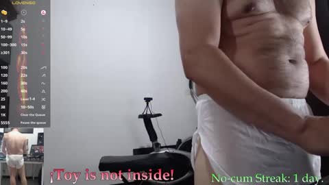 Snapshot of hxmister chatting on 12/05/24, 03:37 Andrew online show from 12/05/24, 03:37