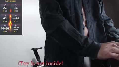 Snapshot of hxmister chatting on 01/05/25, 04:04 Andrew online show from 01/05/25, 04:04