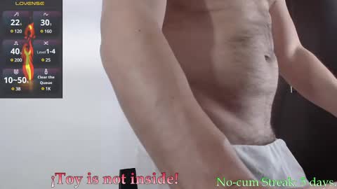 Snapshot of hxmister chatting on 01/29/25, 12:33 Andrew online show from 01/29/25, 12:33