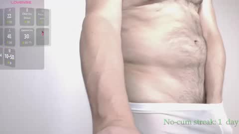 Snapshot of hxmister chatting on 11/18/25, 12:05 Andrew online show from 11/18/25, 12:05