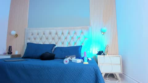 hxxyro online show from 04/16/26, 01:23