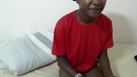 Snapshot of hyacinth_b chatting on 04/12/26, 12:10 hyacinth_b online show from 04/12/26, 12:10