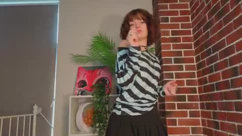 Mona online show from 06/14/26, 05:15