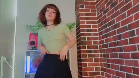 Mona online show from 06/19/26, 05:28